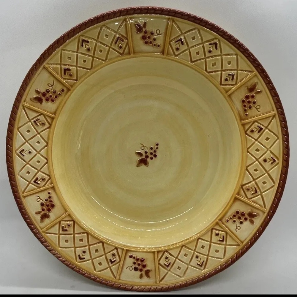 Del Vino Trellis by Fitz & Floyd Pasta Bowl